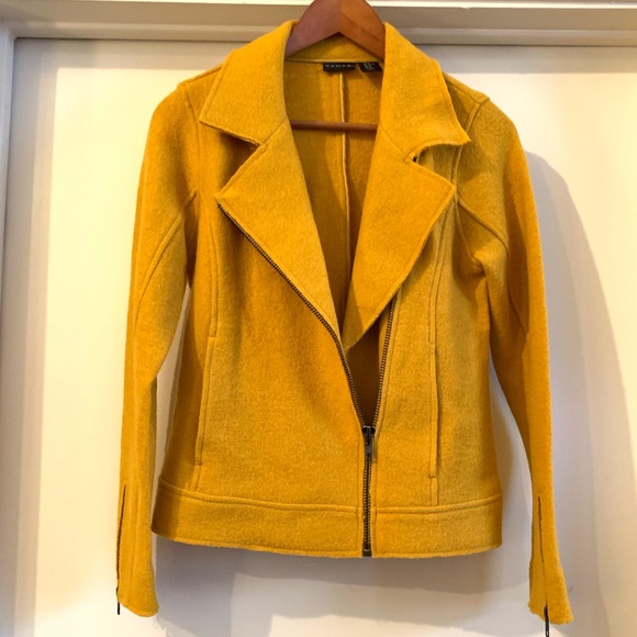 Tahari Jackets & Blazers - 💛Host pick💛 Tahari Zip Up Jacket or Top